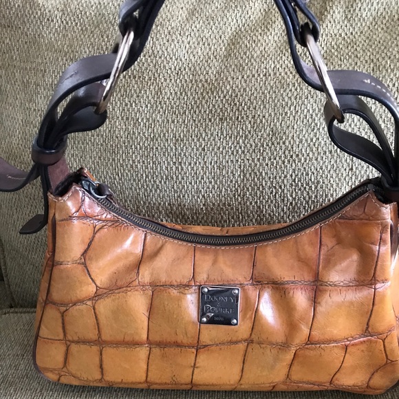 Dooney & Bourke - Picture 1 of 4